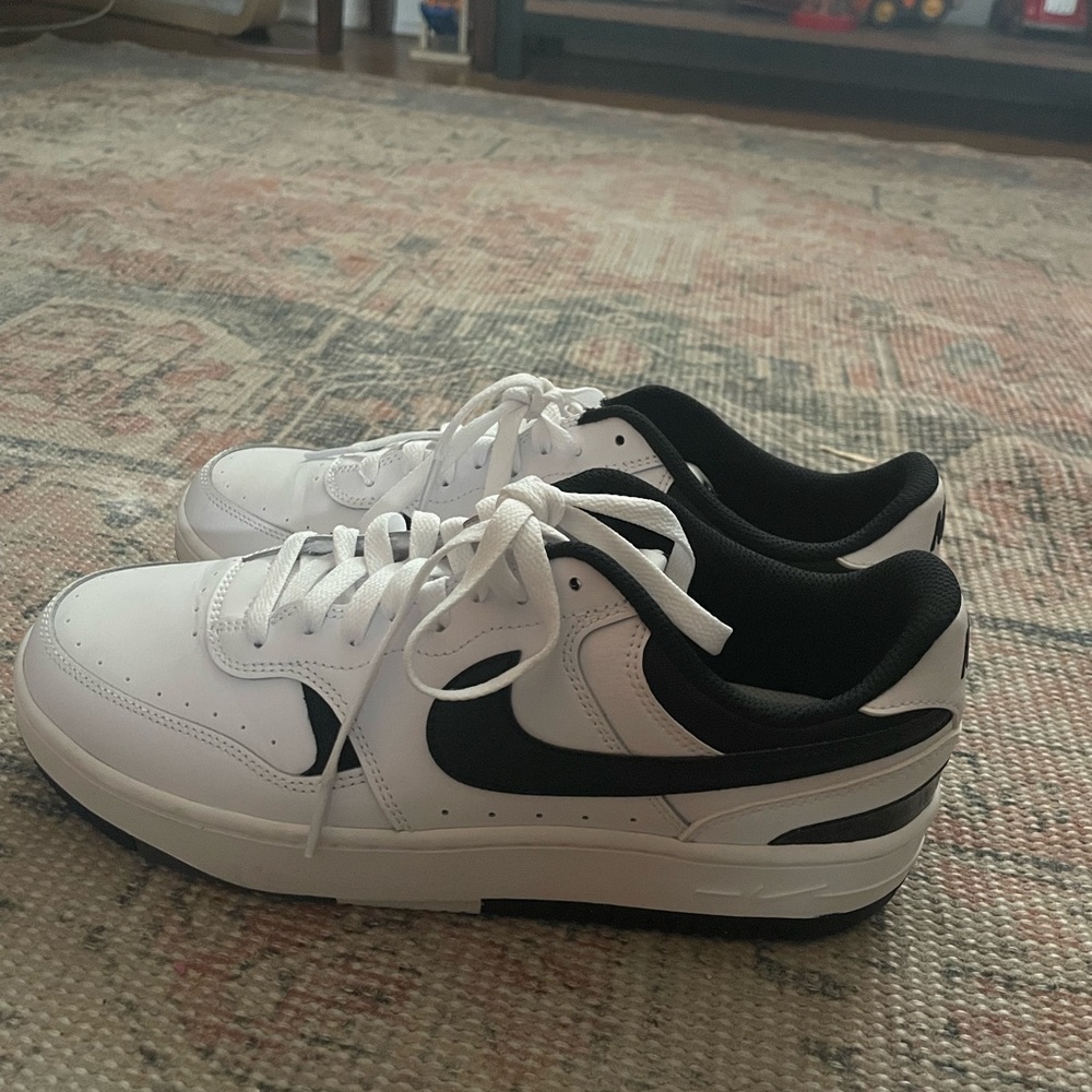 Women’s Nike Gamma Force Casual Shoes